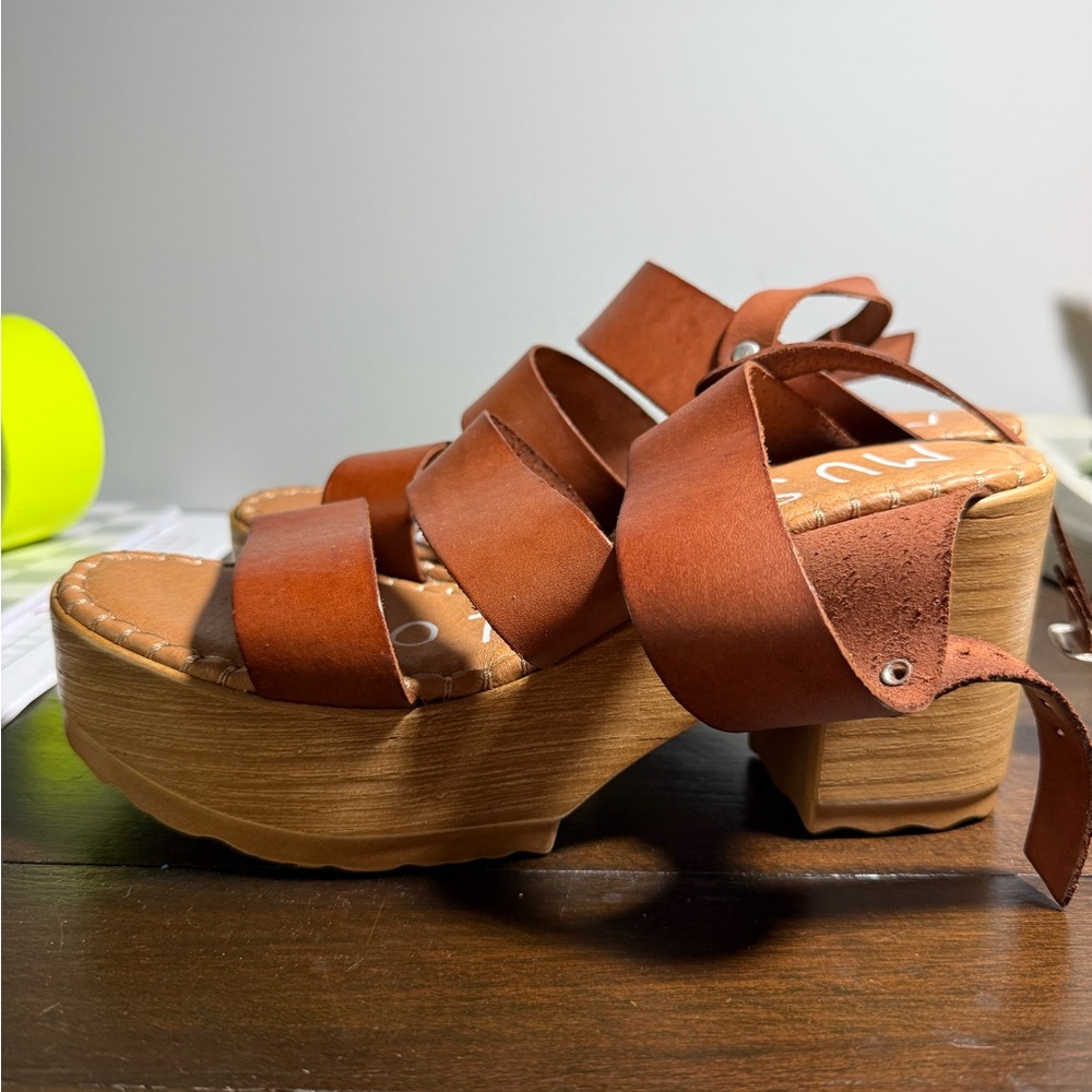Musse & Cloud Brown Platform Sandals